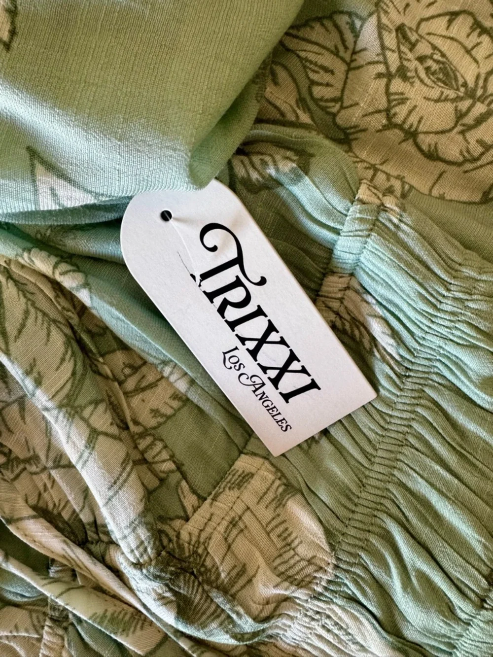 NWT Trixxi puff sleeve midi milkmaid dress S (junior’s) - Picture 12 of 15